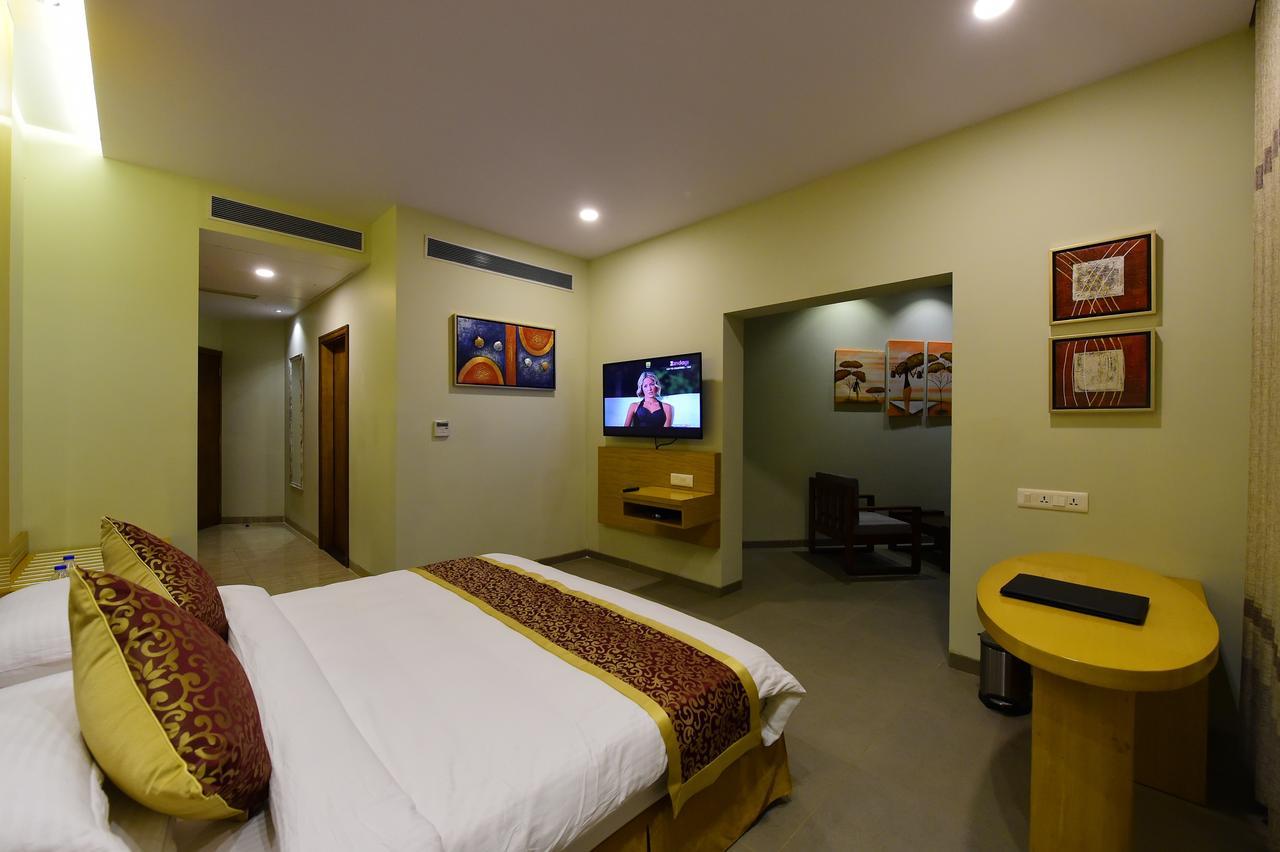 Hotel H - Sandhill Hotels Private Limited Ананд Экстерьер фото