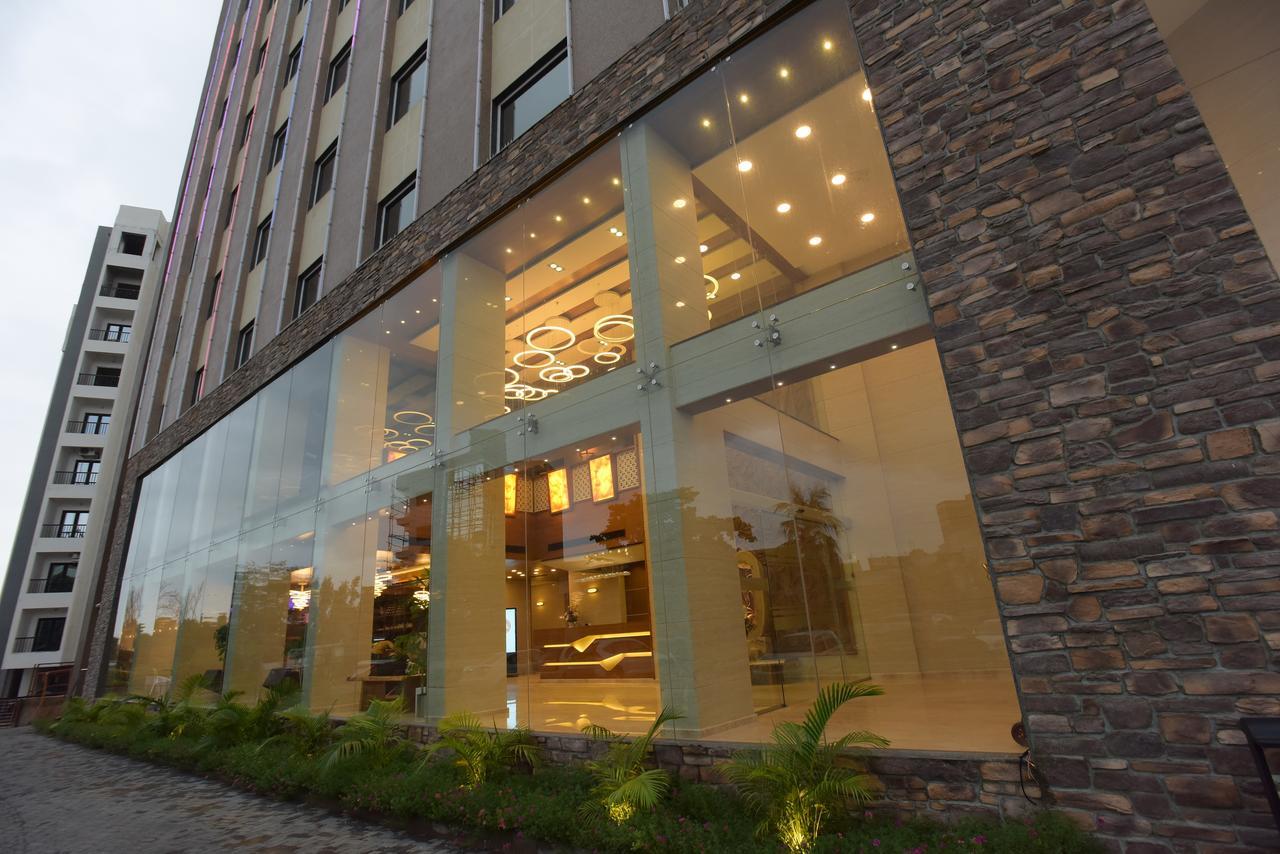 Hotel H - Sandhill Hotels Private Limited Ананд Экстерьер фото