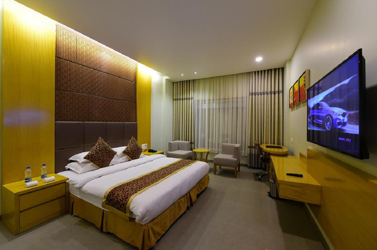 Hotel H - Sandhill Hotels Private Limited Ананд Экстерьер фото